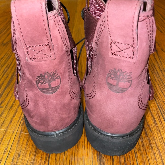 Timberland Boots Men’s size 9 color, burgundy, only worn once - Picture 2 of 6